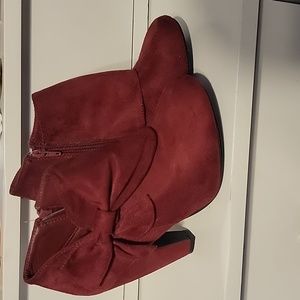 Rue 21 Bow Heel Booties